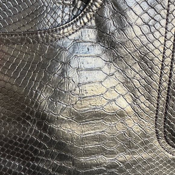 Aritzia Wilfred Melina Faux Croc black pants size 2 - Picture 8 of 9